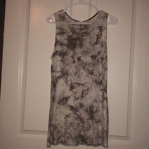 tie dye tank !! never worn !!!!